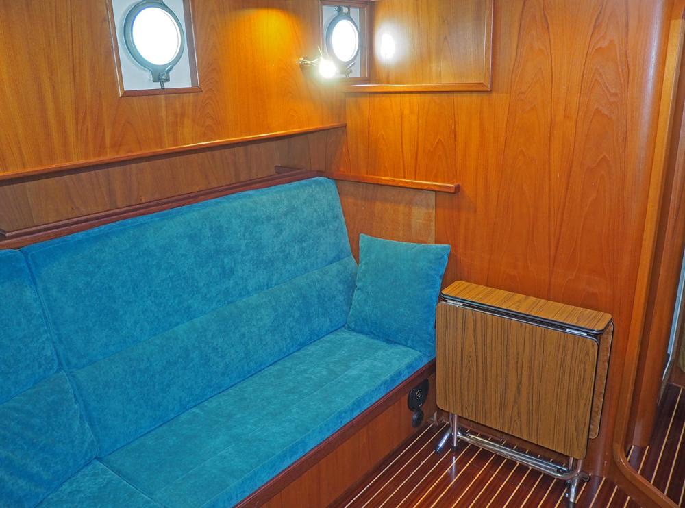 Saloon, Accommodation